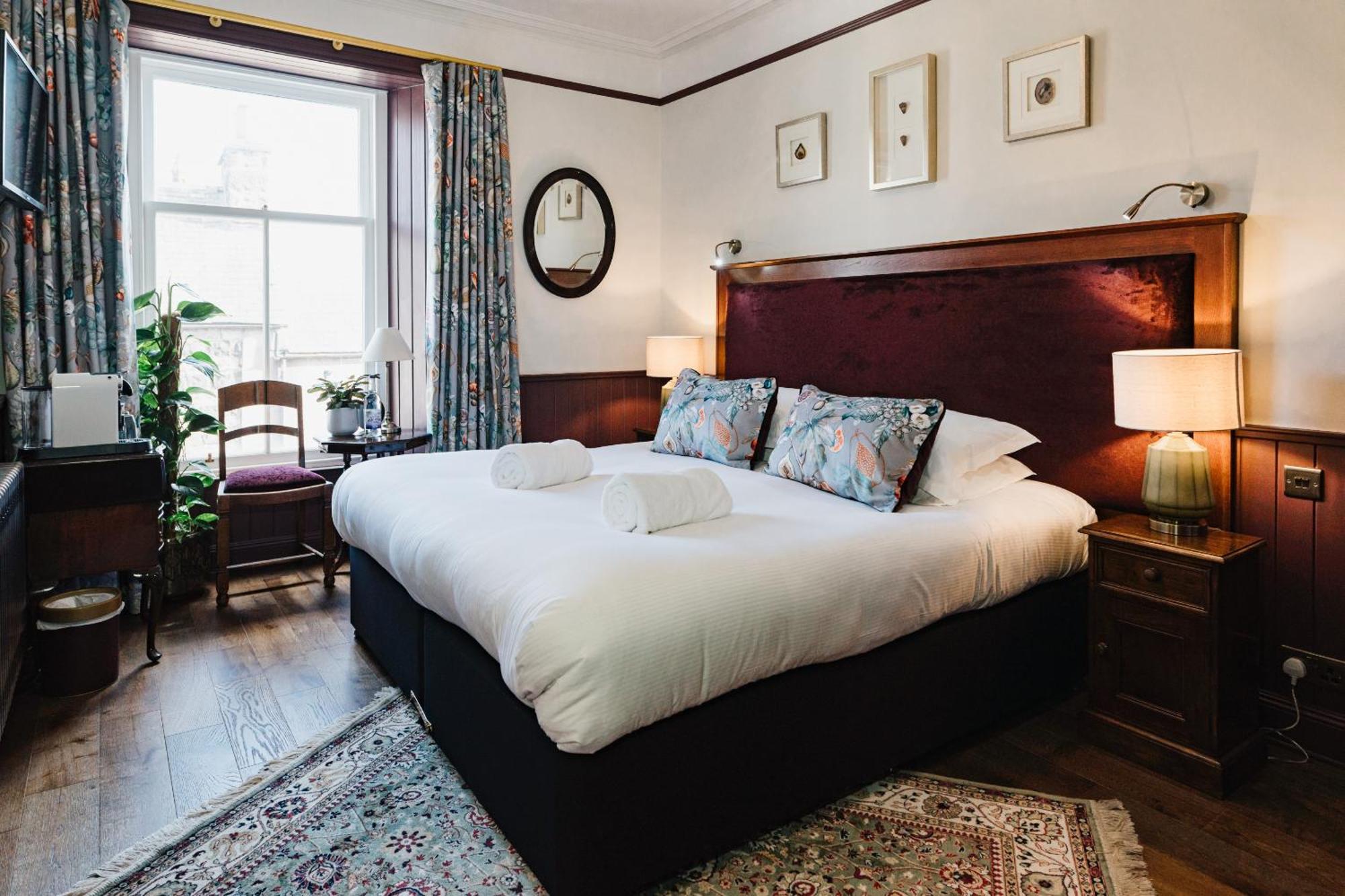 Coorie Inn Restaurant And Rooms Crieff Room photo