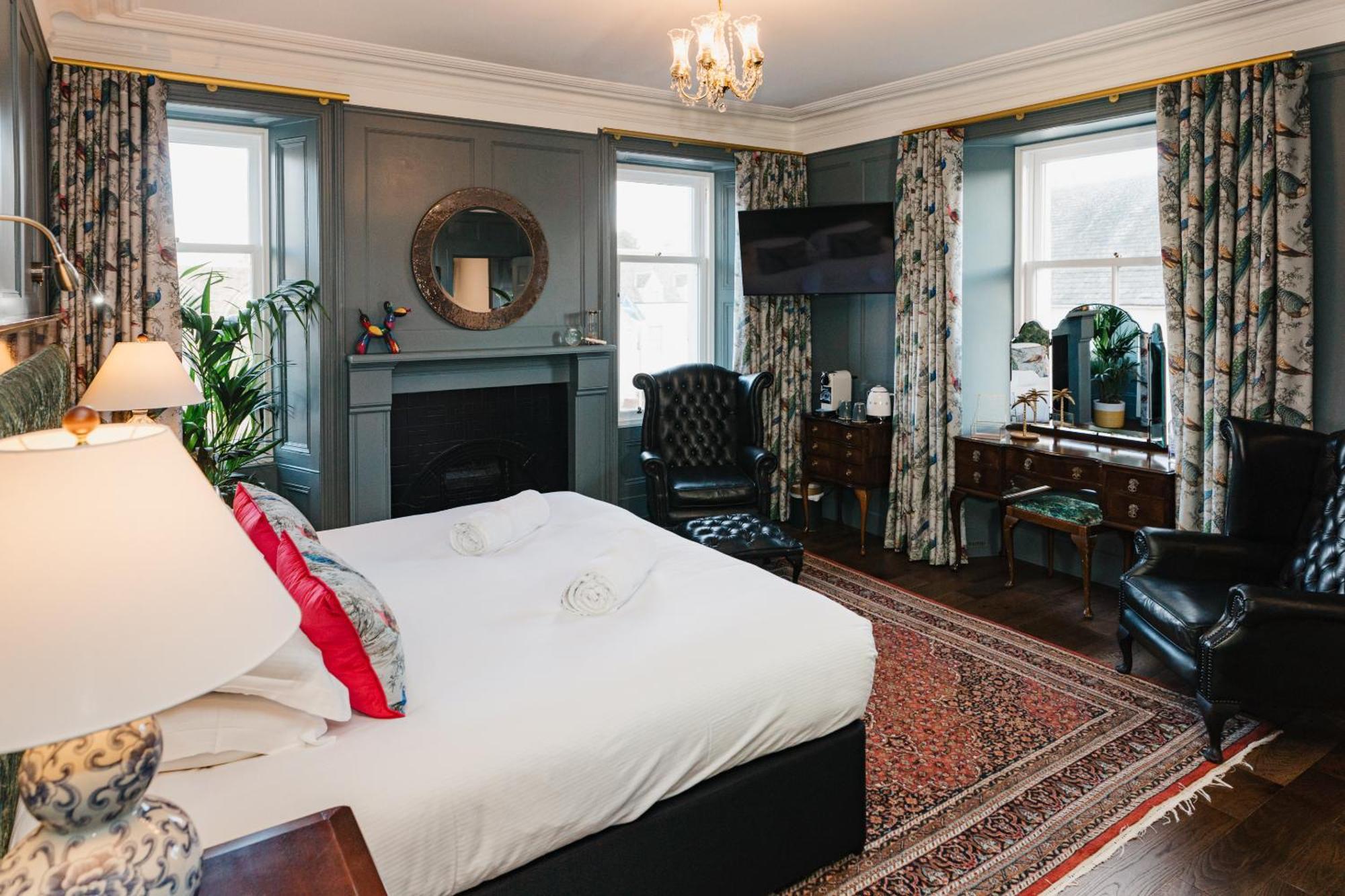 Coorie Inn Restaurant And Rooms Crieff Room photo