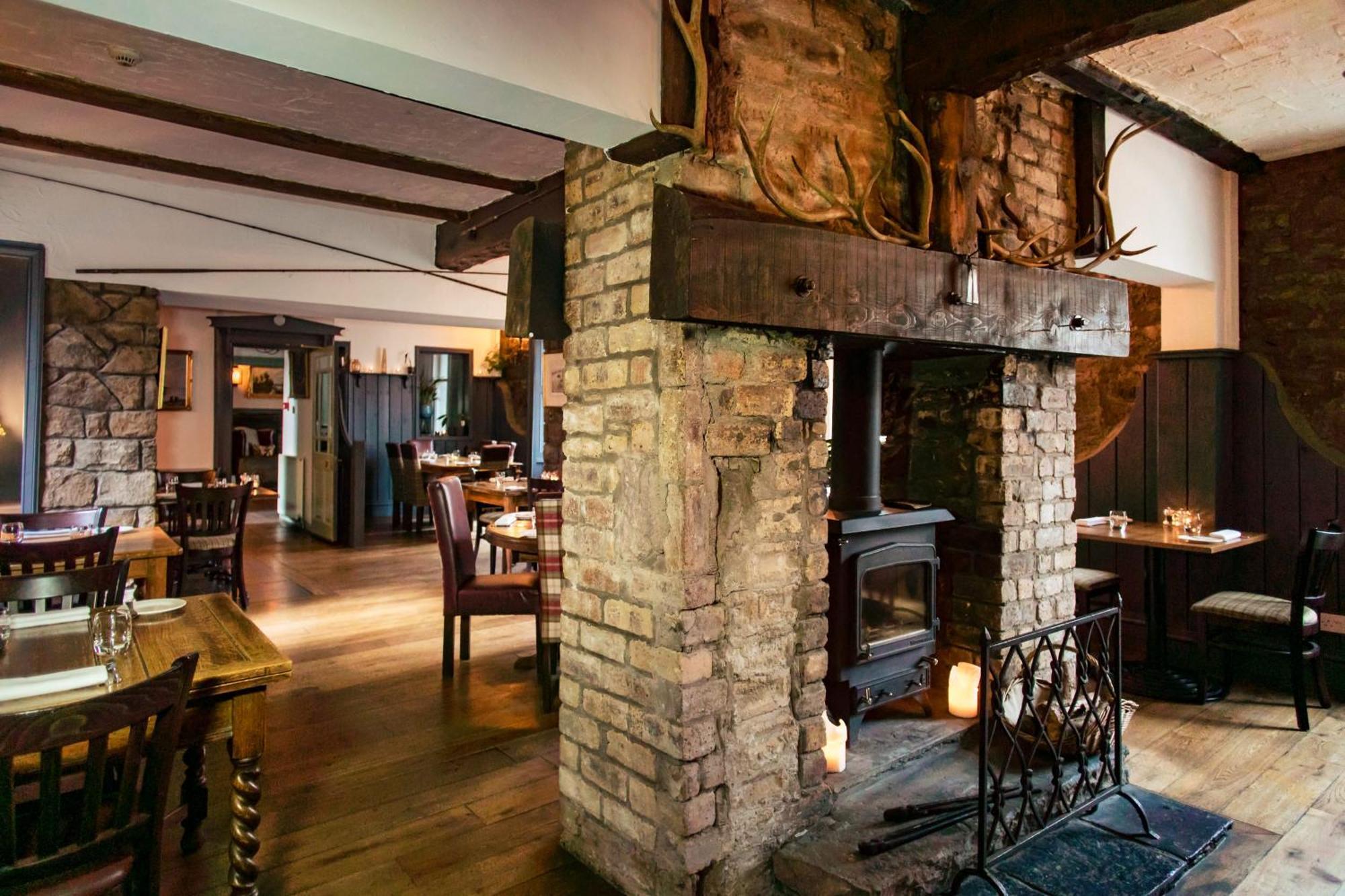 Coorie Inn Restaurant And Rooms Crieff Exterior photo