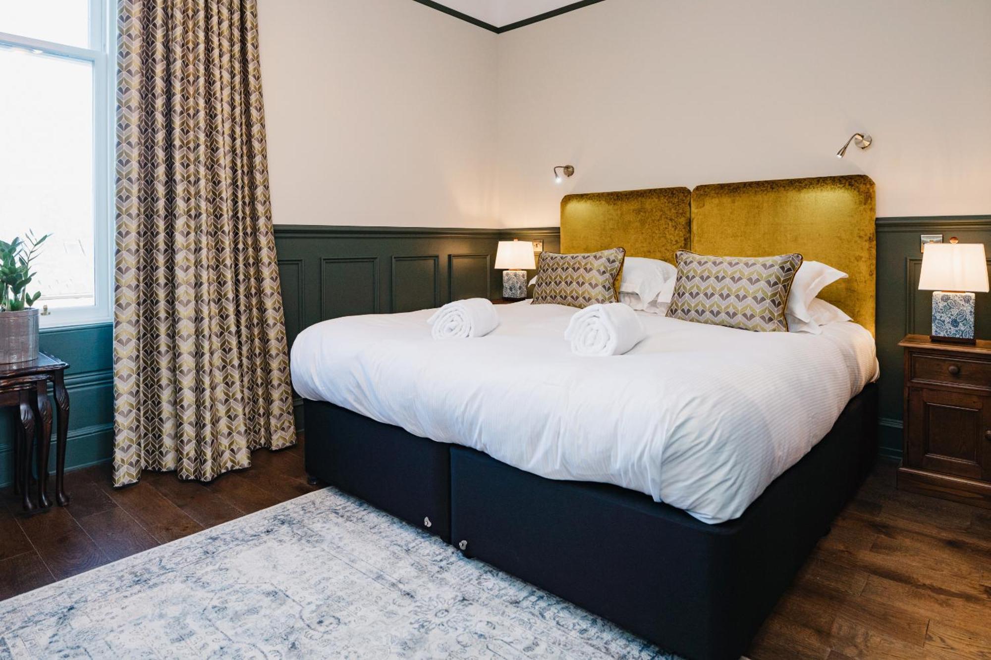 Coorie Inn Restaurant And Rooms Crieff Room photo